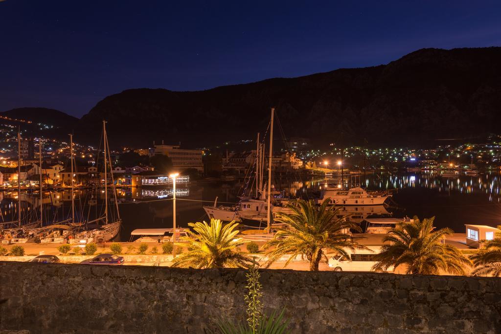 Kotor Old Town Palace Bucha מראה חיצוני תמונה
